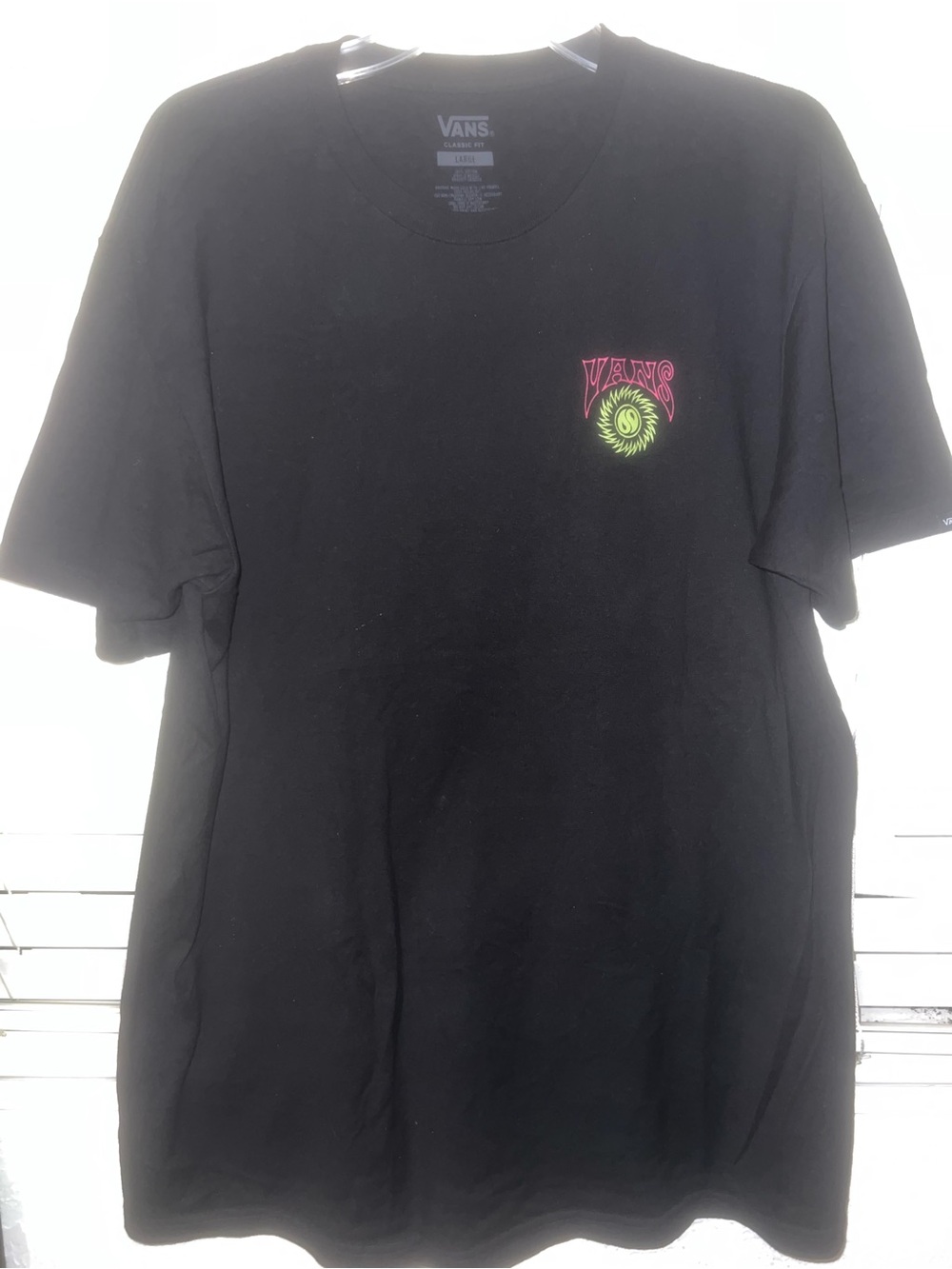 Vans - off the wall graphic t-shirt - size Large like brand new condition